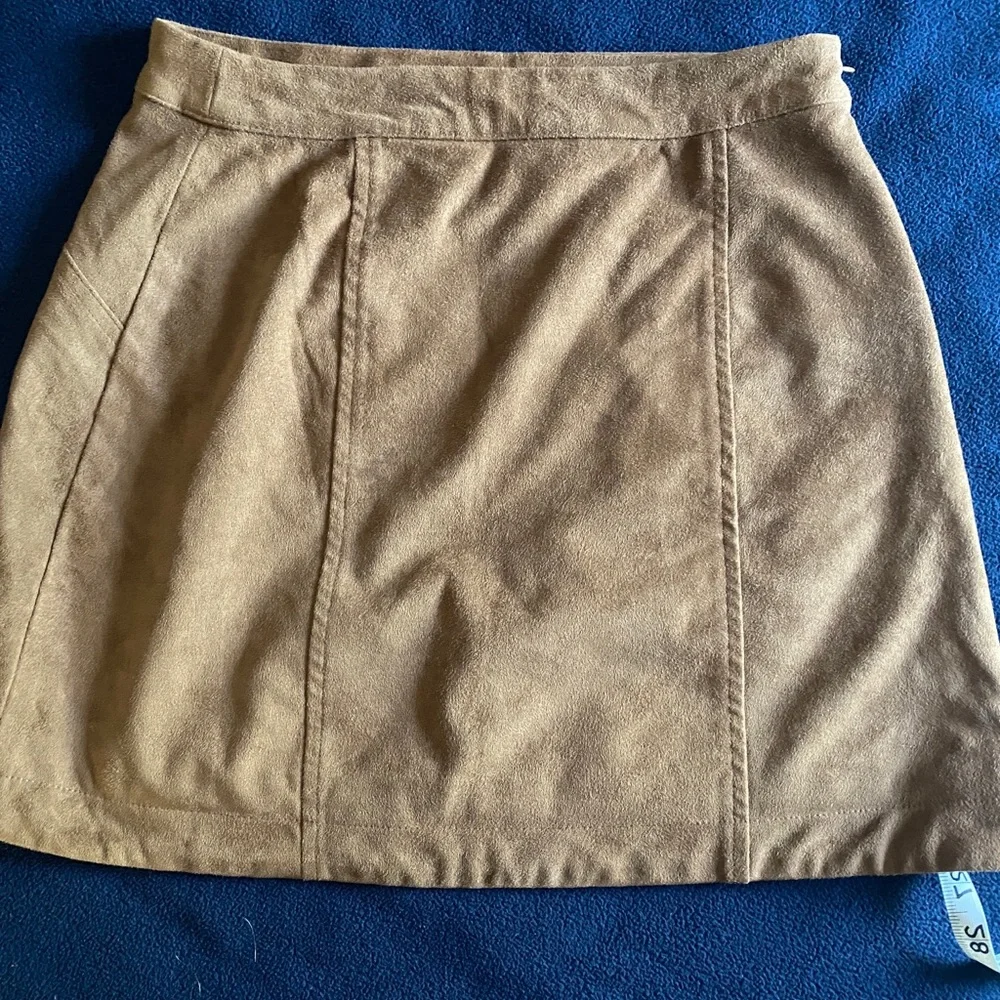 A&F microsuede skirt excellent condition - Picture 4 of 6